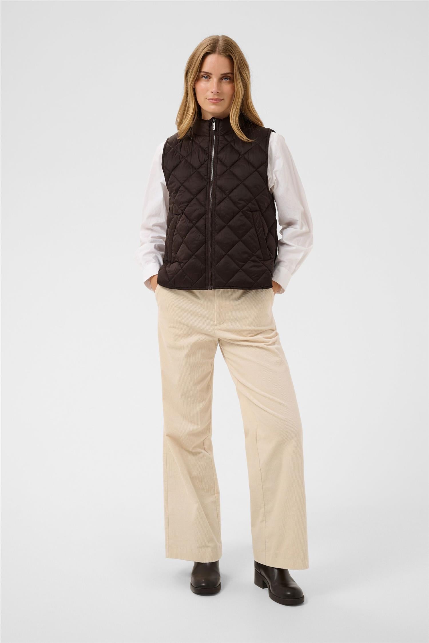 Carlotapw Outerwear Brun