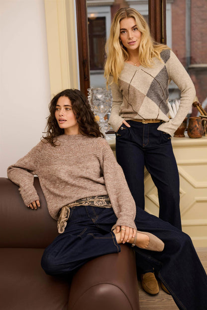 Crhope Knit Pullover Beige