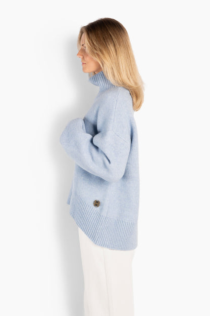 Fam Patch Short Sweater Blå