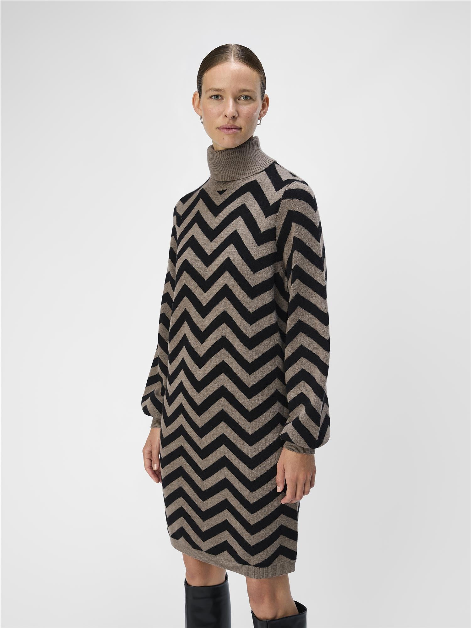 OBJRAY L/S KNIT ROLLNECK DRESS AOP NOOS Morel