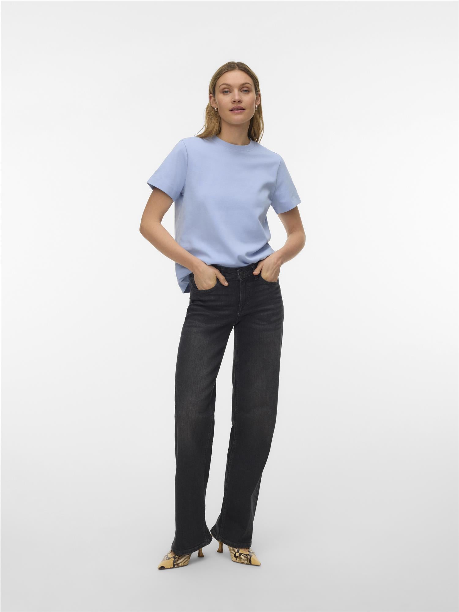 Awnaima Ss O-Neck T-Shirt Noos Blå