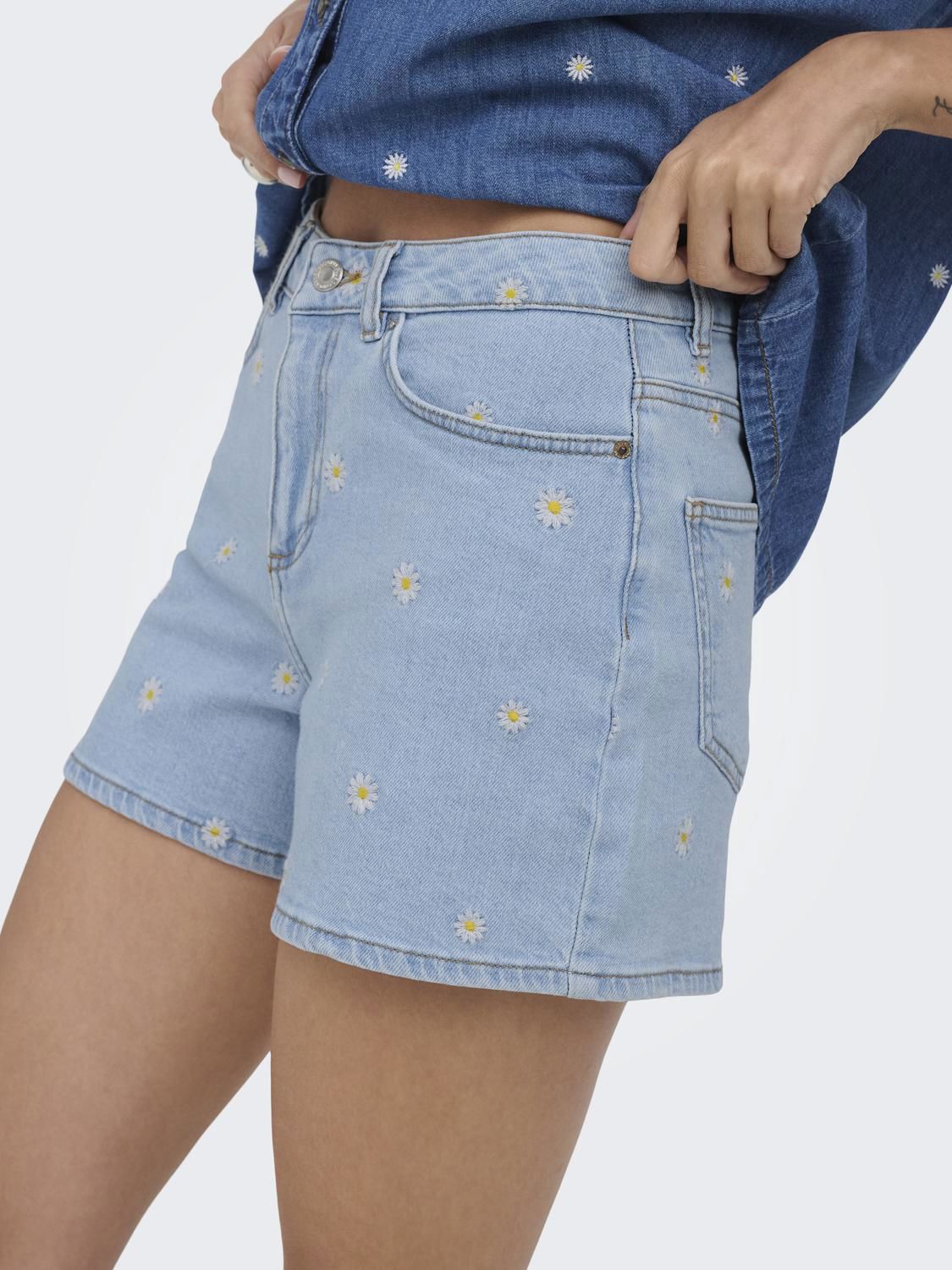 Onljosephine Hw Daisy Dnm Shorts Azgnoos Blå