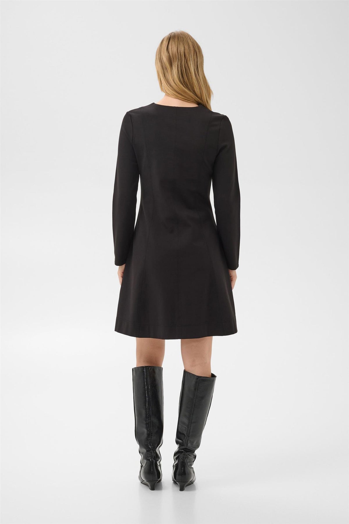 Djakapw Dress Sort