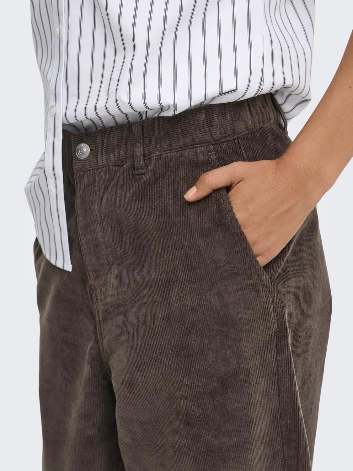 Onlflora Mw Ela Cord Carot Pant Pnt Noos Brun