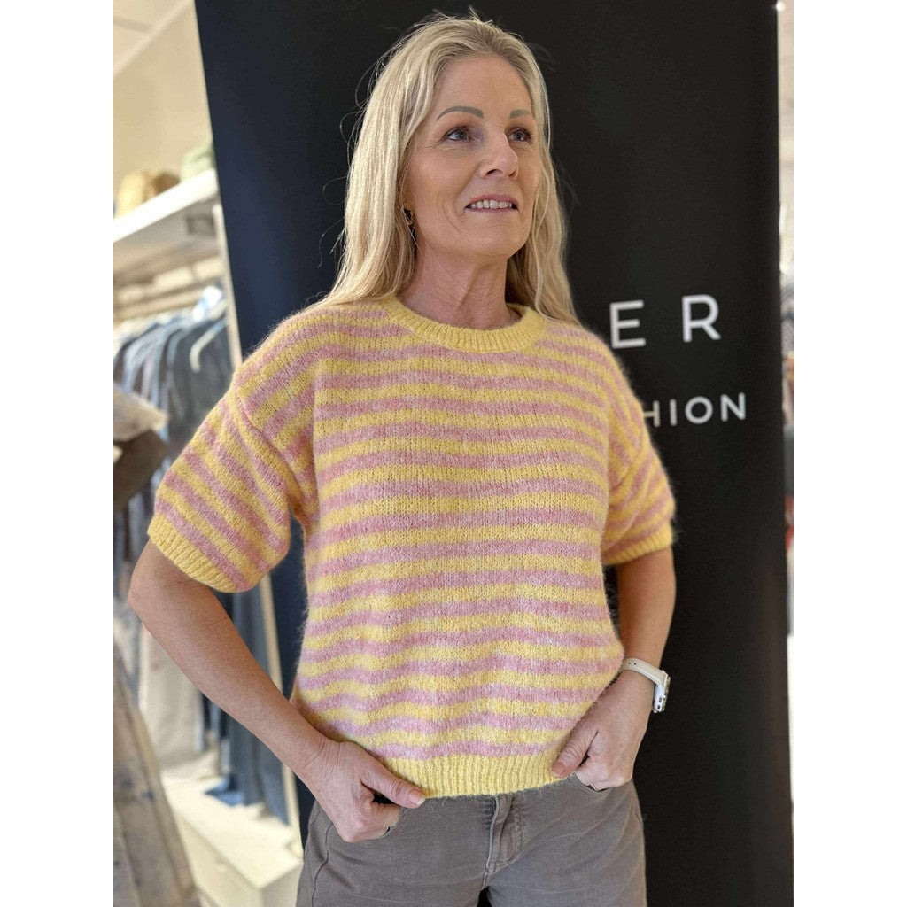 Elenora tee